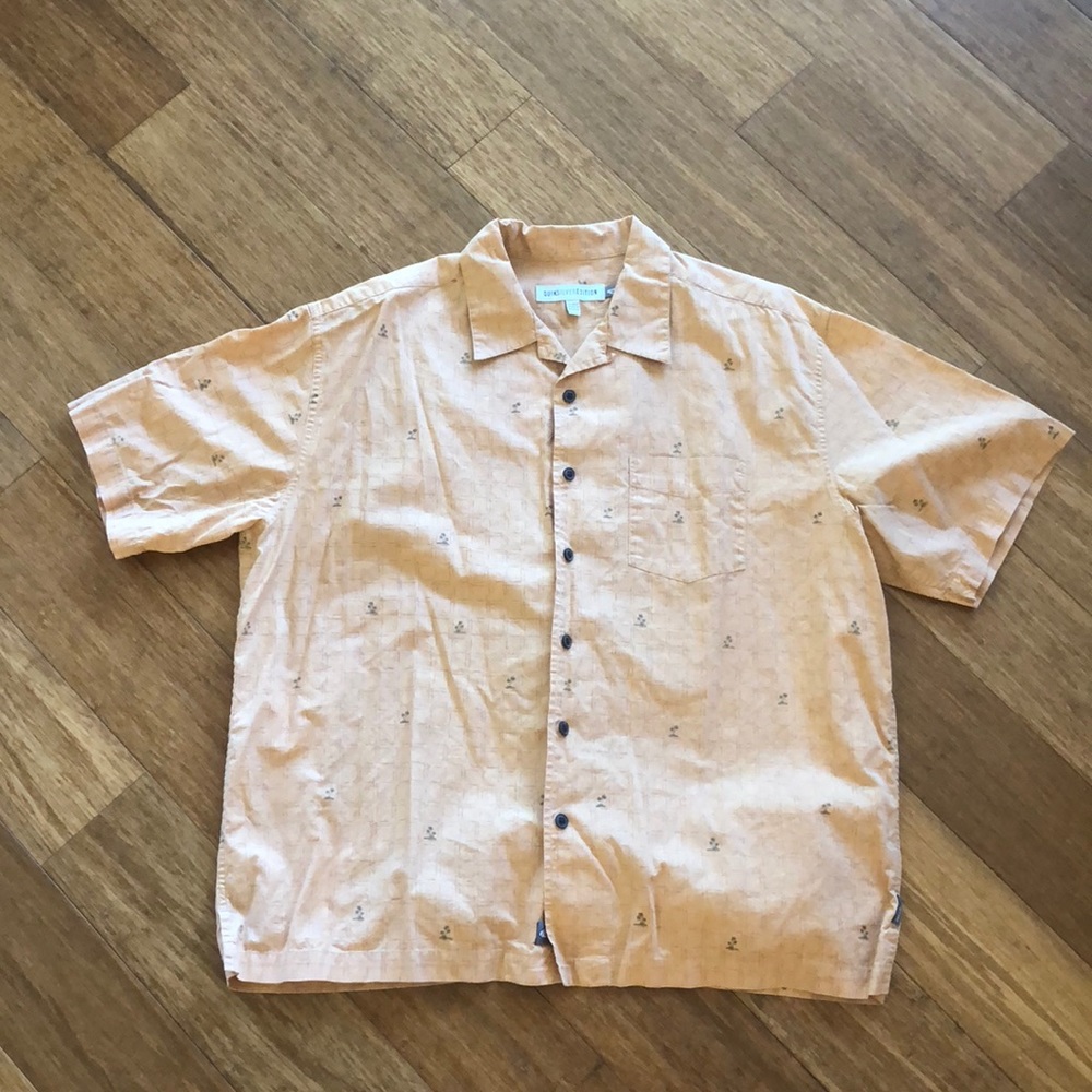 Men’s Quicksilver button down shirt
